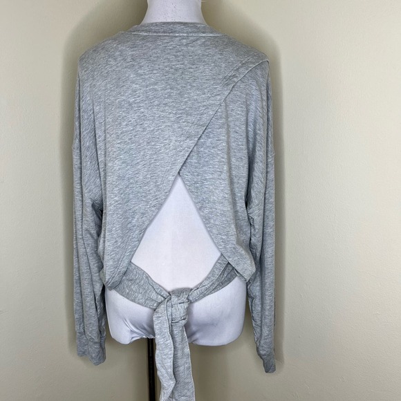 Athleta Yoga Tie Back Sweatshirt XL Heather Gray Crewneck Athleisure Fitness Gym - Picture 3 of 8